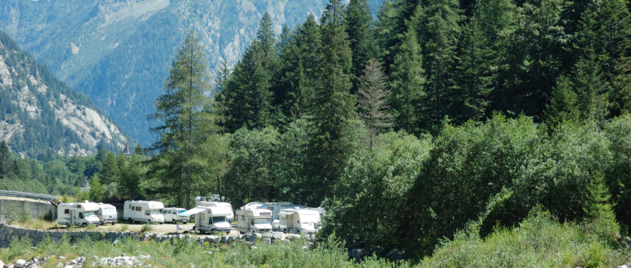 Stop worrying: Stay safely in an RV this summer